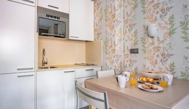 Cueto 1 Bedroom Spa Apartment for 2 Adults and 1 Child in Cangas de Onís