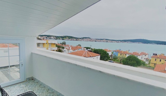 Cunda Kordon Otel