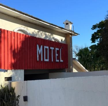 Curti Motel