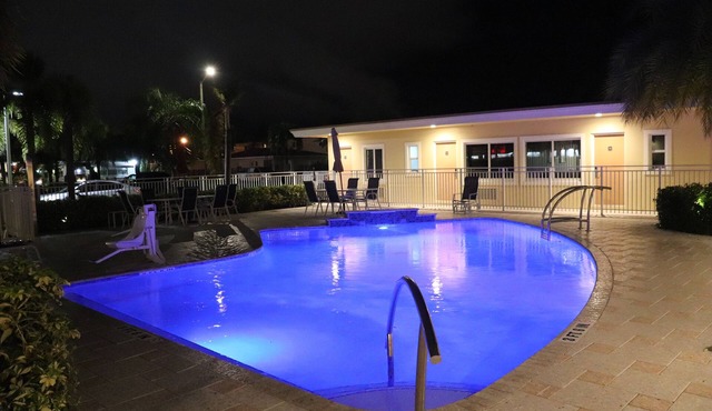 Curtis Inn & Suites