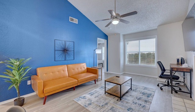 Cushy 2BD Apt | Austin Texas