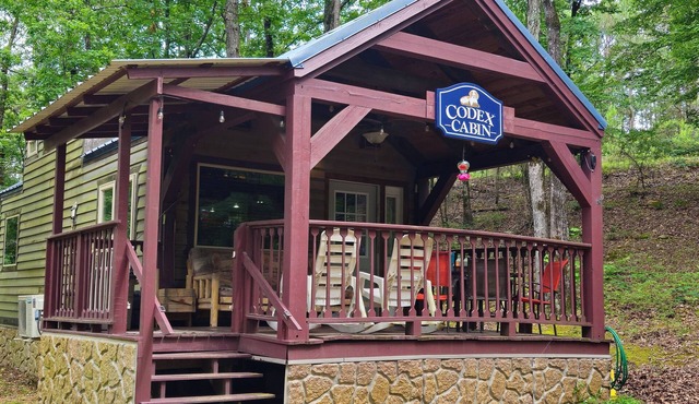 Custom Built Cabin Near Lake & Crater of Diamonds