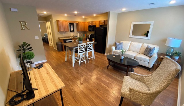 Cute comfortable, Pet, friendly,1-bedroom apartment in lovely Elizabethtown AC