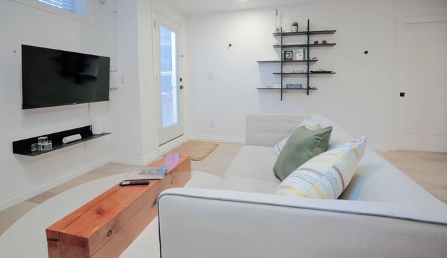 Cute Executive Basement Suite