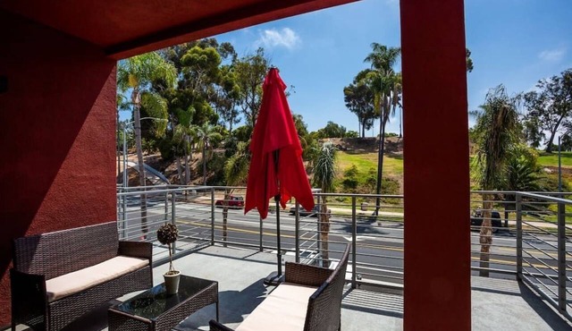 Cute Studio With Large Balcony and Great Park View