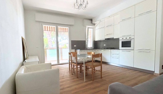 CV016 - Cervia, new three-room apartment with parking space 100m from the sea