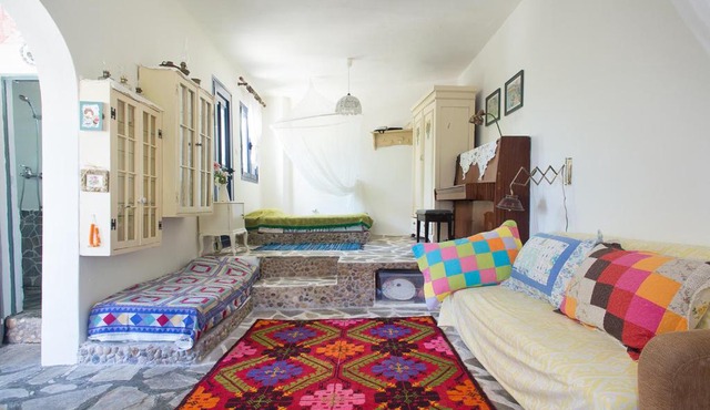 Cycladic Art House