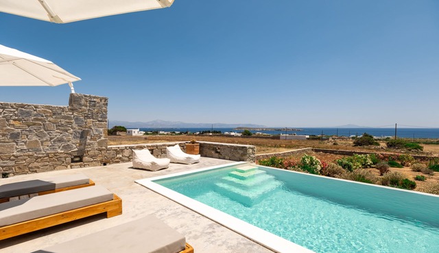 Cycladic Breeze Villa Aura with swimming pool villa & great sea view