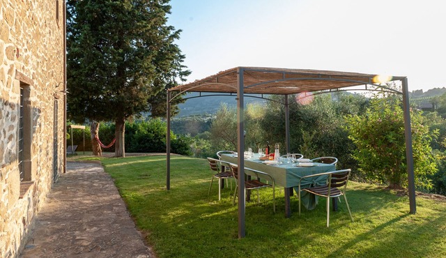 Cypress Apt In Farmhouse With Pool, Panicale, Italy