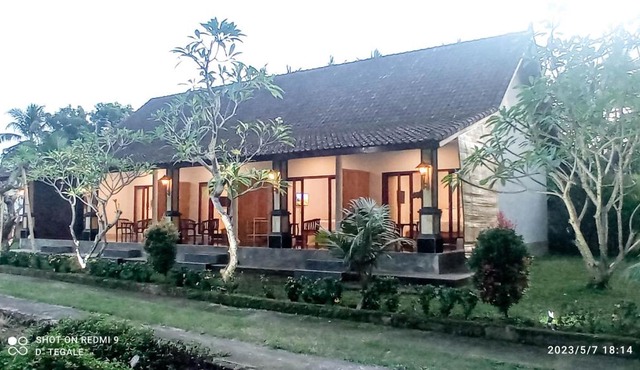 D' Tegal House