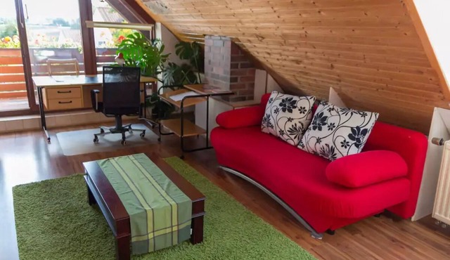 Dachgeschoss Apart. Ca.35 qm mit Terrasse im Einfamilienhaus