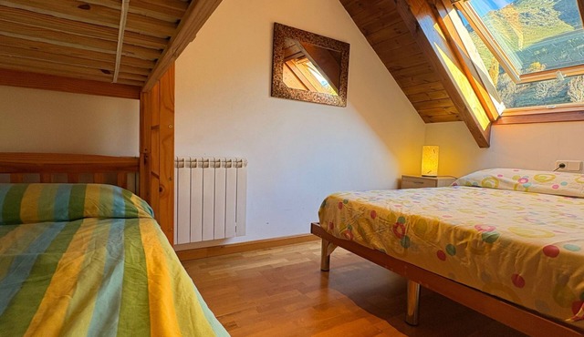 Dachgeschosswohnung mit Velux erta 3 Vall de Boí by Interhome