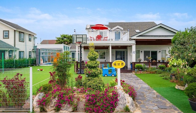 Daebudo Hebron Poolvilla