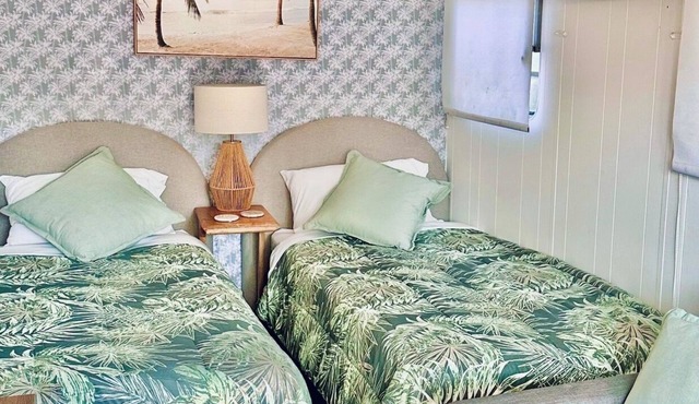 Daisy – retro caravan for families, sleeps 6 | Rye, Mornington Peninsula