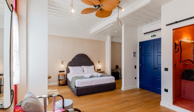 Danae Hotel