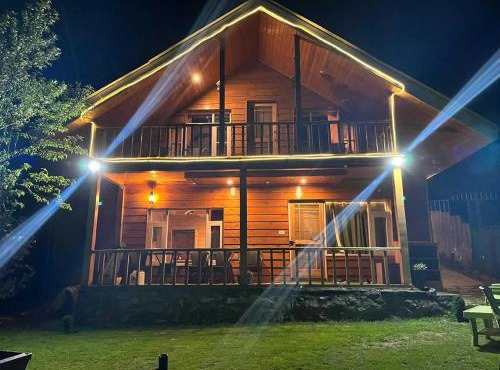 DanCenter Riverside Lexus Regency Pahalgam by CheckIn