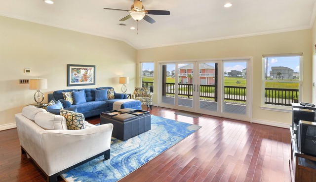 Dancing with Waves | 3 bedrooms 2 baths | by Rose