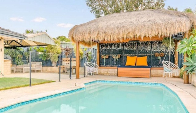 DANGER DANE · King bed - Fast wifi - Sleeps 8 - Pool table