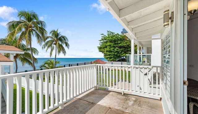 Daniela`s Beachfront Studio