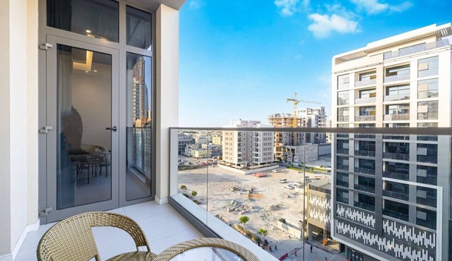 Daniels Charming 1BR | Jumeirah Garden City 1