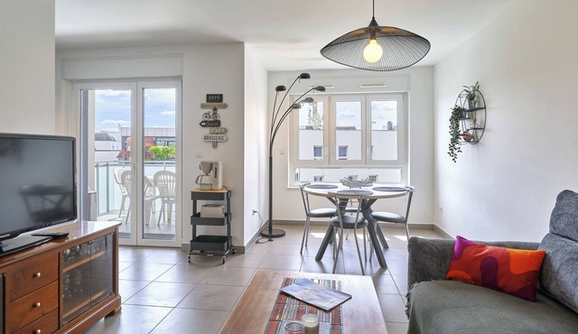 Dans les étoiles - 2 bedroom with free parking near to the city center