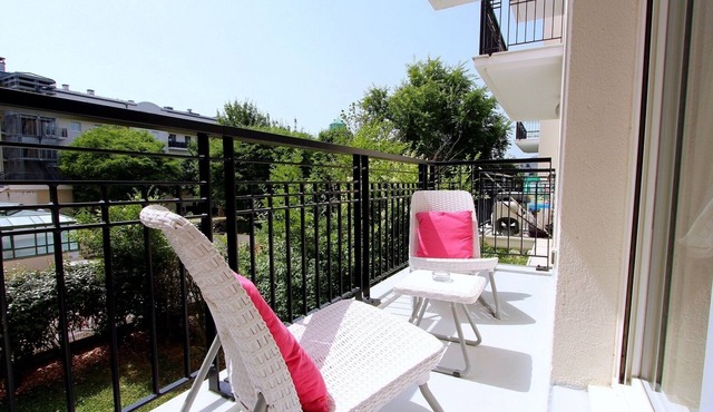 DANUBE7 ~ Chic and elegant apartment 8pers~5min Disney