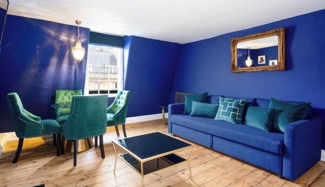 Darcy's Pride – central 2-bedroom apartment