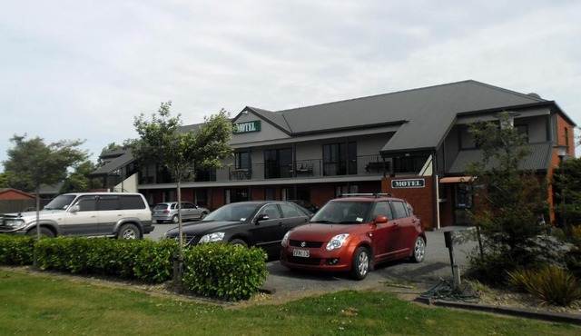Darfield Motel
