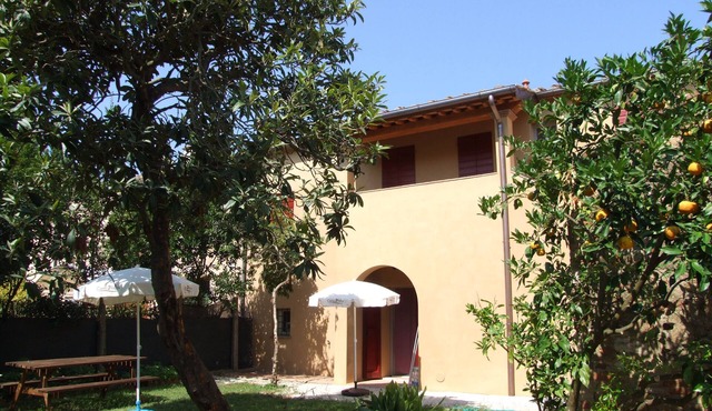 Daria House, Harmony of the Past in Respect of Nature