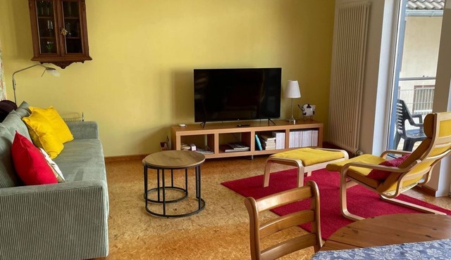 Das Blaue Haus - From hay barn to vacation apartment - vacation home, shower and bath, WC