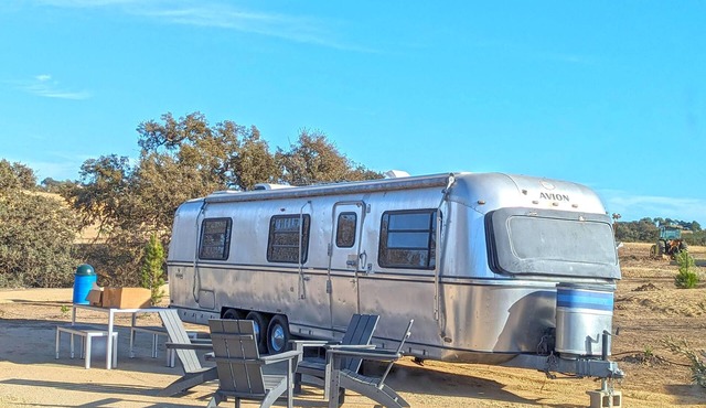 David Bowie Trailer - Vintage Airstream · glamping · Paso Robles wine country