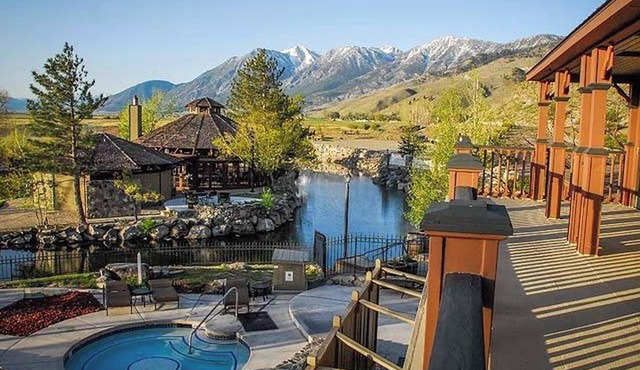 David Walley's Resort, 2br suite, Saturday check-in