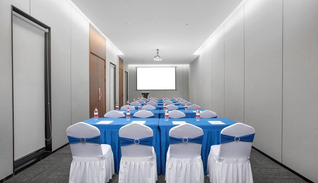 Days Hotel By Wyndham Changsha Wuyi Square