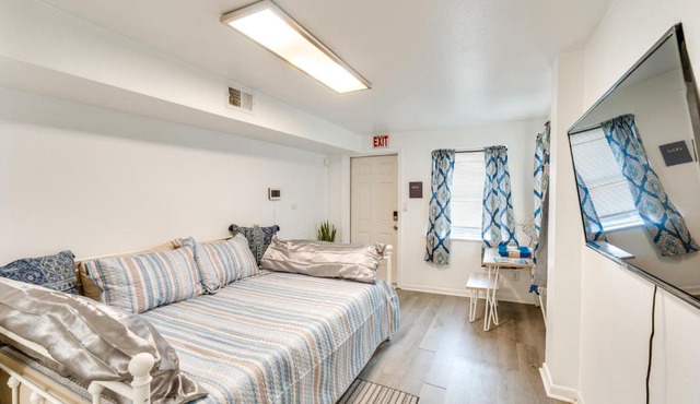Daytona Beach Studio: Walk to Boardwalk + Pier!