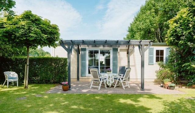 De Goede Ree 13 comfortable chalet near the North Sea