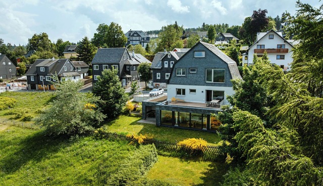 de luxe H751 mit Panoramasauna by Interhome