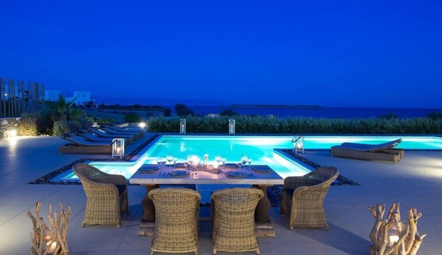 De Luxe Villa with Sea View and Pool