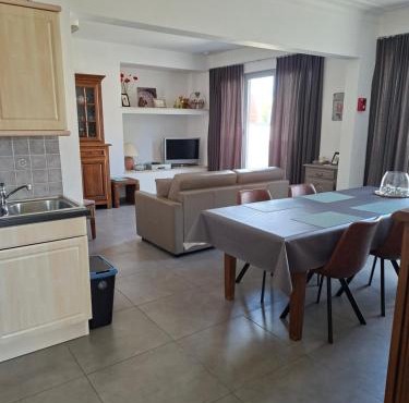 De Reünie - airconditioned duplex appartement & fietsgarage
