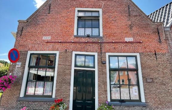 De Scheve Deur