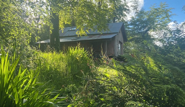Deanburn Barn - Cosy Straw Bale Barn on the edge of Dartmoor National Park