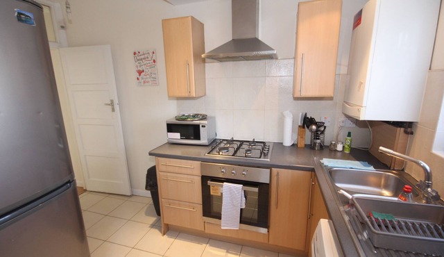 Deane House - Three Bedroom Detached Bungalow.