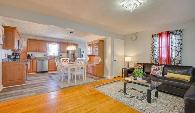 Deck & Grill: Convenient Home in Hummelstown
