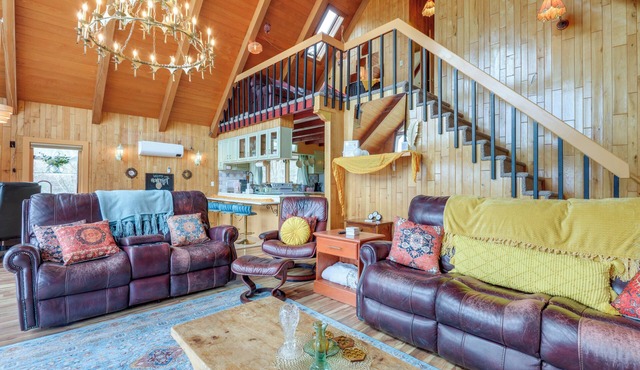 Deck, Mountain Views: Colorful Retreat in Vernon!
