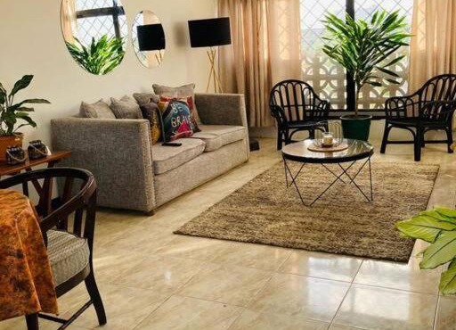 Dee's Apartment
