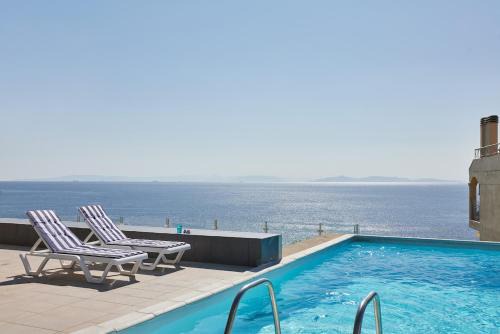 Deep Blue Luxury Escape Heated Pool & Sea View