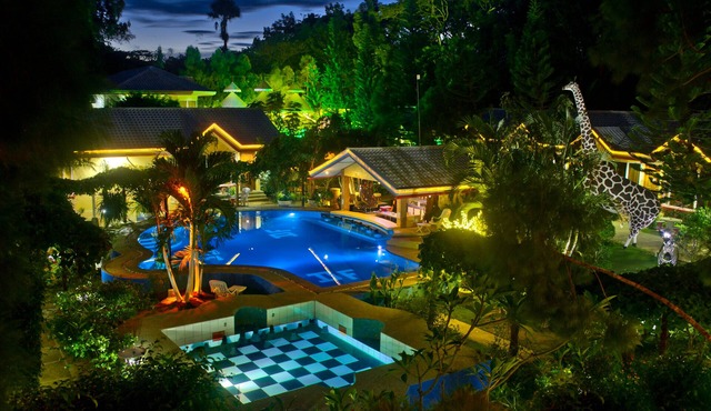 Deep Forest Garden Hotel