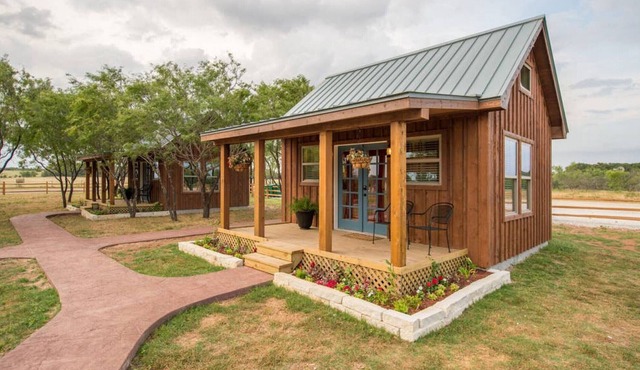 Deerfield Countryside Tiny Cabin #5 - 10 min to Silos at Magnolia