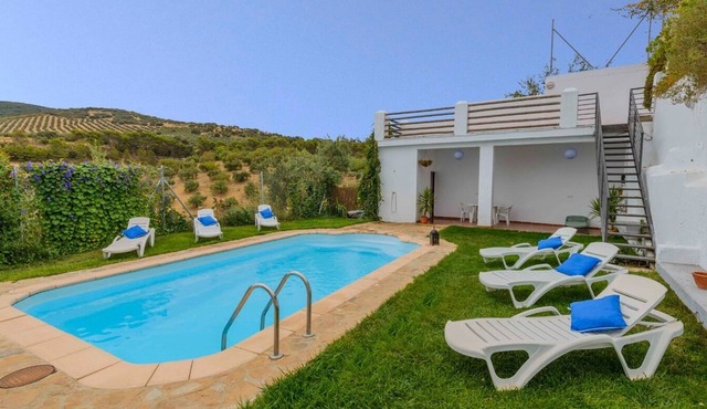 Dehesa de las Casas Algarinejo by Ruralidays