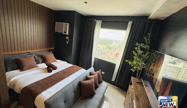 DEJA VIEW Studio Condo Unit at Sitari with PlayStation5 and 21st Floor City Skyline view