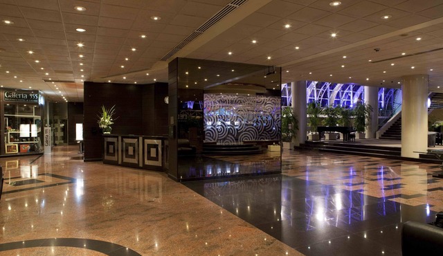 Delfines Hotel & Convention Center